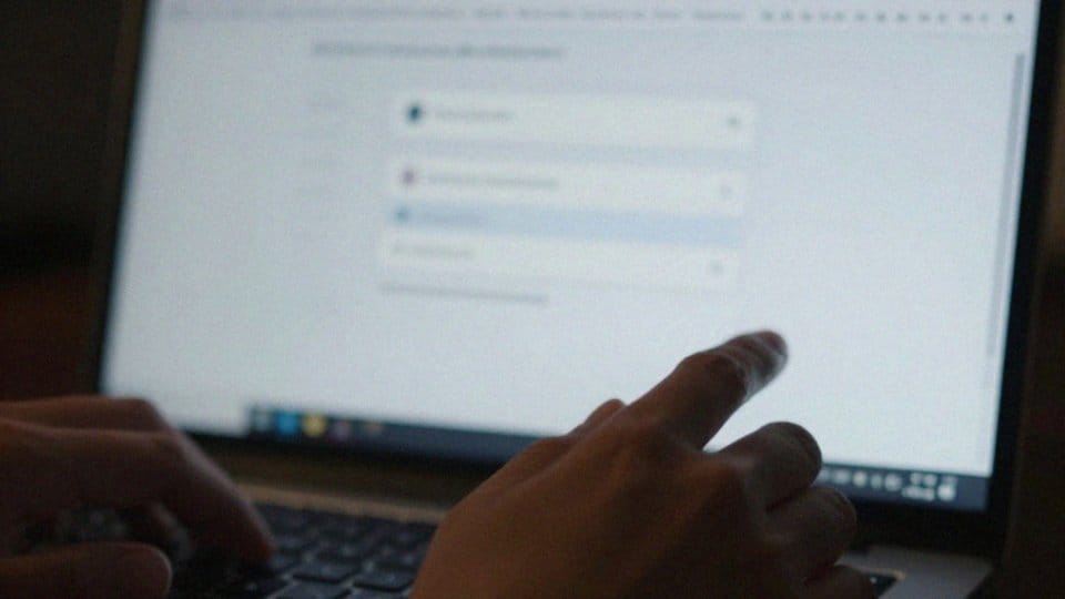 Czy da się ustalić kto włamał się na Facebooka?